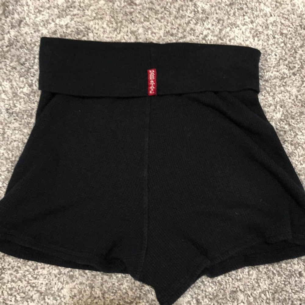black hardtail rollover waffle shorts